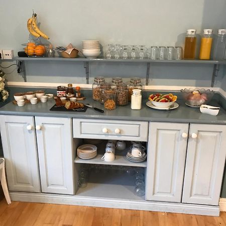 Kielty'S Of Kerry Bed And Breakfast Уотървил Екстериор снимка