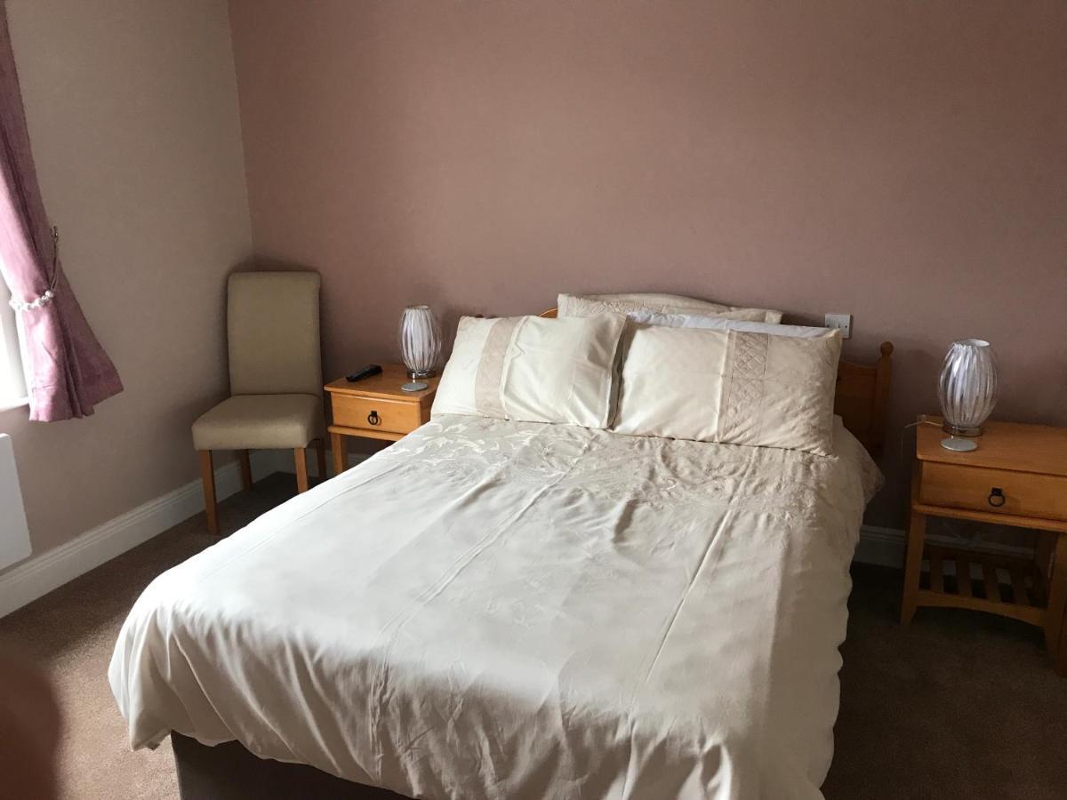 Kielty'S Of Kerry Bed And Breakfast Уотървил Екстериор снимка
