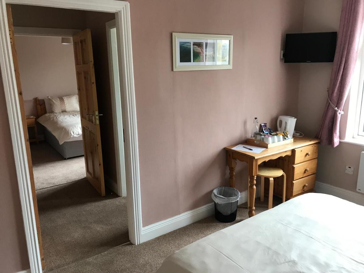 Kielty'S Of Kerry Bed And Breakfast Уотървил Екстериор снимка