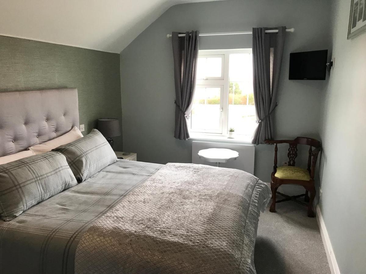 Kielty'S Of Kerry Bed And Breakfast Уотървил Екстериор снимка