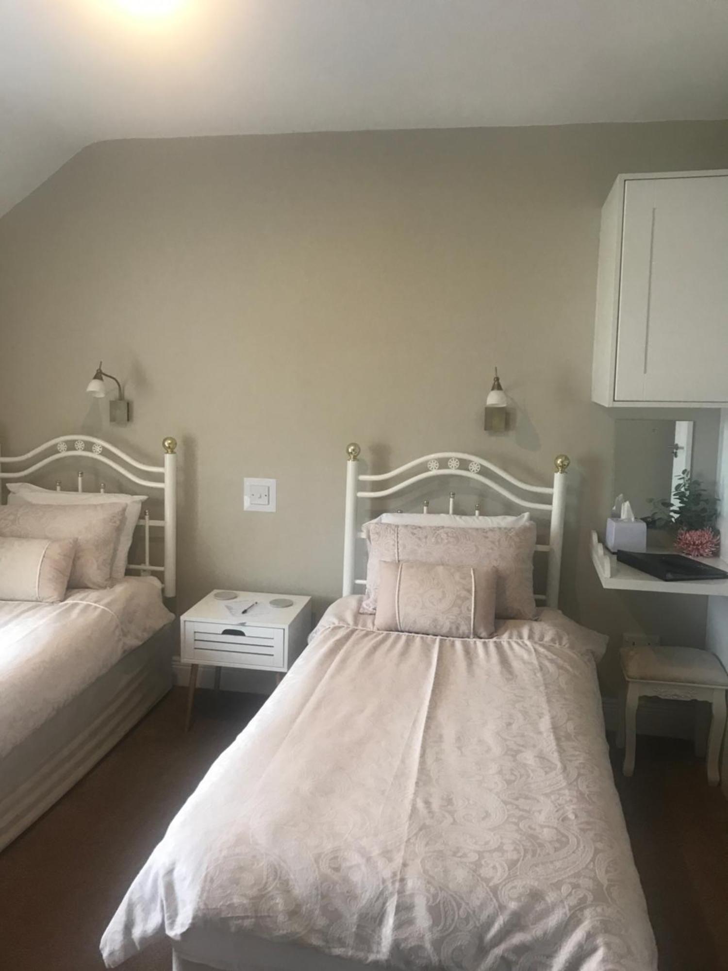 Kielty'S Of Kerry Bed And Breakfast Уотървил Екстериор снимка